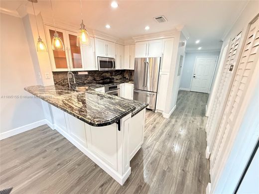 ‏בניין ב  Hialeah Gardens, Miami-Dade County