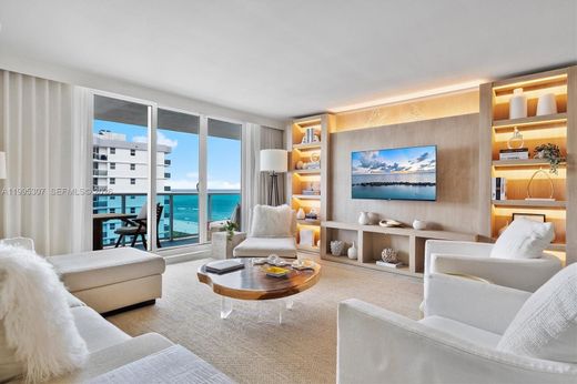 Residential complexes in Miami Beach, Miami-Dade