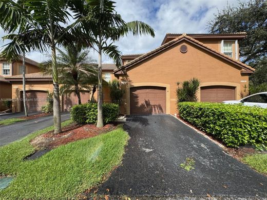 Townhouse in Weston, Broward County