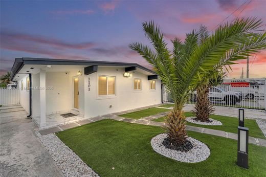 Villa in Miami, Miami-Dade County