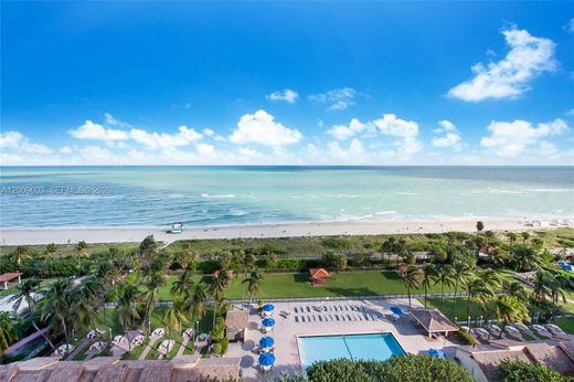 Residential complexes in Miami Beach, Miami-Dade