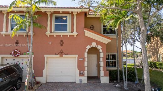 Casa adosada en Miami Terrace Mobile Home, Miami-Dade County