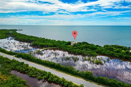 Villa in Sugarloaf Shores, Monroe County