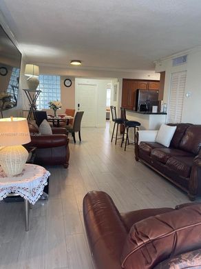 Residential complexes in Pembroke Pines, Broward County