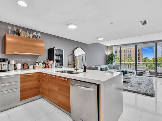 Жилой комплекс, Aventura, Miami-Dade County