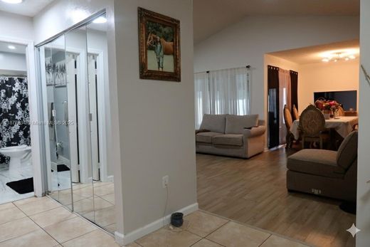 ﻓﻴﻼ ﻓﻲ Pembroke Pines, Broward County