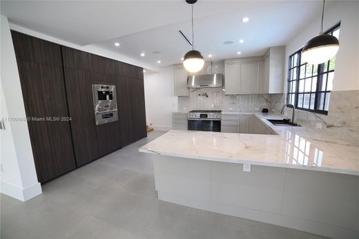 Villa Hollywood, Broward County