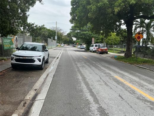 Villa - Miami Heights Trailer Park, Miami-Dade County