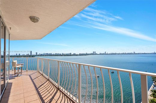Complesso residenziale a North Bay Village, Miami-Dade County