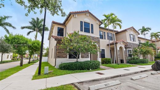 ‏בית בעיר ב  Hialeah, Miami-Dade County