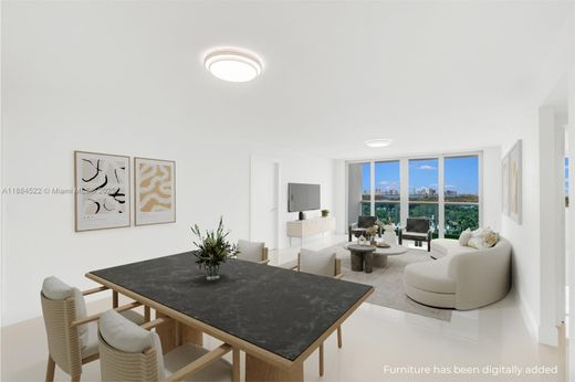 Miami Beach, Miami-Dade Countyのアパートメント・コンプレックス