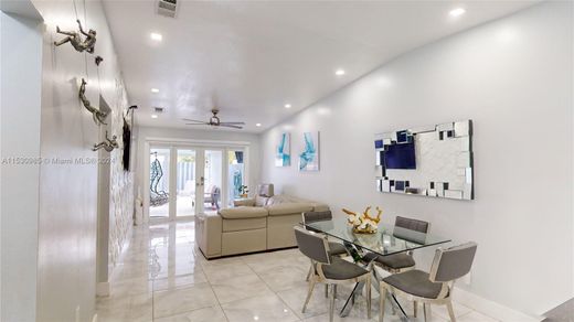 Townhouse - Sweetwater, Miami-Dade County