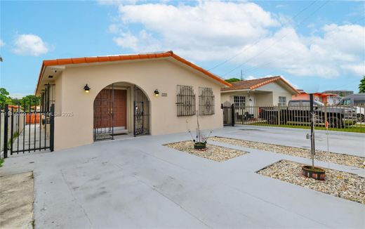 マイアミ, Miami-Dade Countyのヴィラ