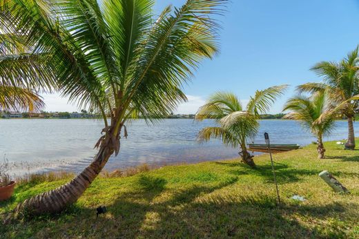 Villa in Weston, Broward County
