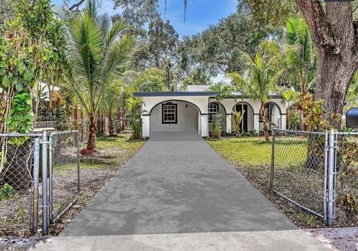 Villa in North Miami, Miami-Dade