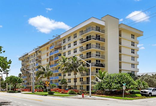 Residential complexes in Pompano Beach, Broward County