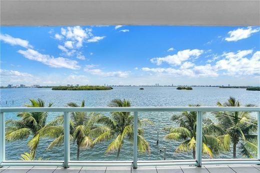Complesso residenziale a Miami, Miami-Dade County