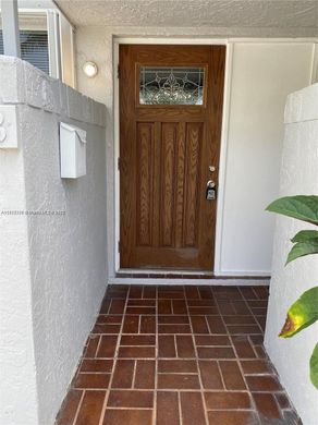 Townhouse - North Lauderdale, Broward County