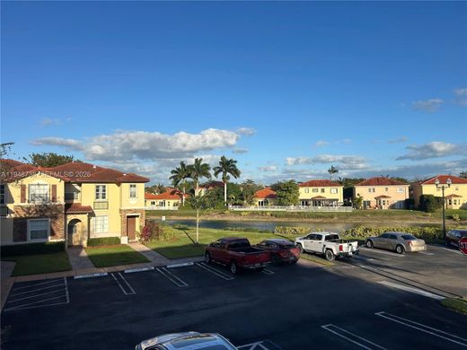 Residential complexes in Homestead, Miami-Dade