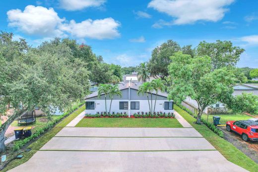 Townhouse in Dania Beach, Broward County