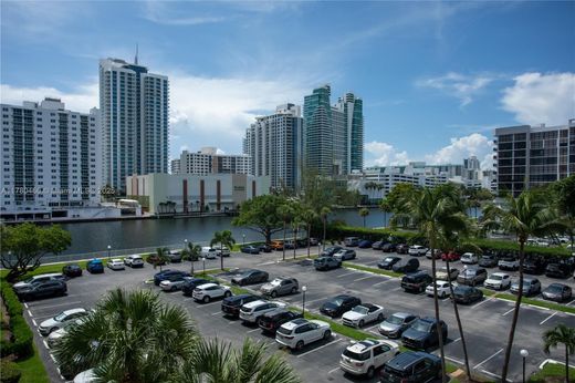 Edificio en Hallandale Beach, Broward County