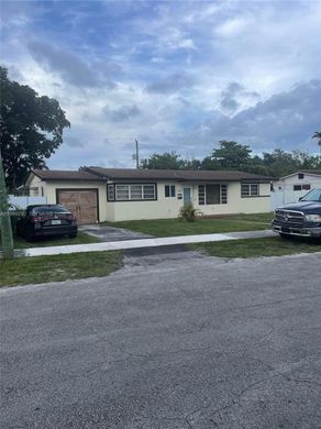 Villa - Miami Heights Trailer Park, Miami-Dade County