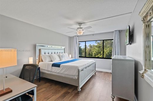 Residential complexes in Altamonte Springs, Seminole County