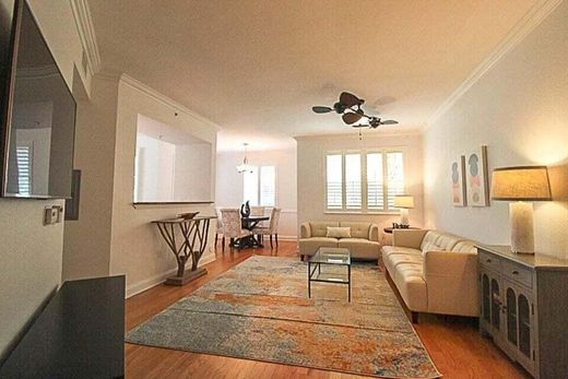 Residential complexes in Palm Beach Gardens, Palm Beach