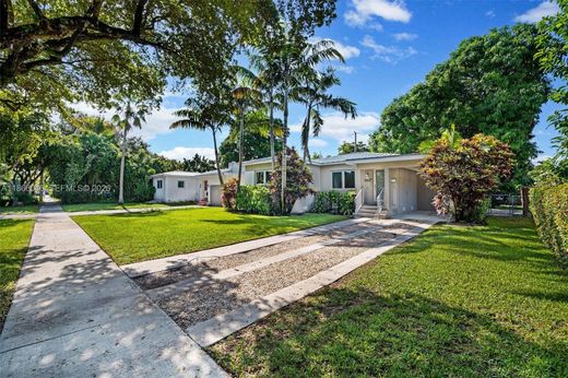 Villa in Virginia Gardens, Miami-Dade