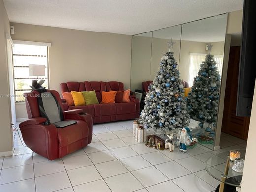 Residential complexes in Miami, Miami-Dade