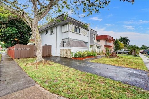 North Lauderdale, Broward Countyのヴィラ