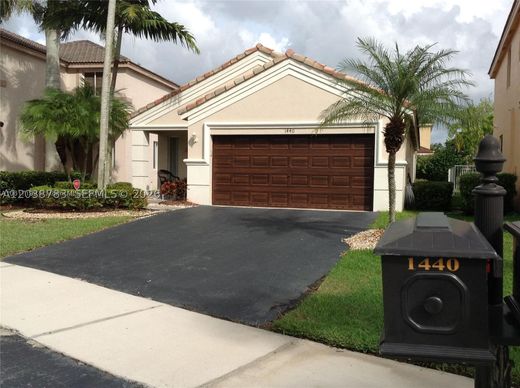 Villa in Weston, Broward County