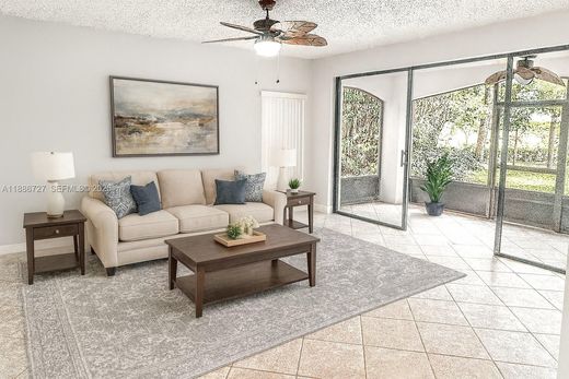 Wohnkomplexe in Pembroke Pines, Broward County