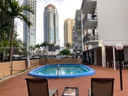 Residential complexes in Sunny Isles Beach, Miami-Dade