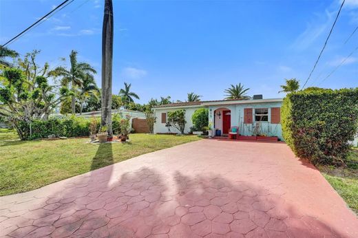 Villa in Hallandale, Broward County