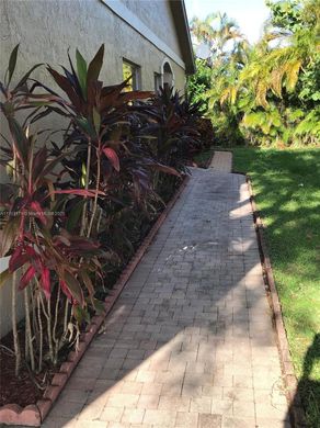 Residential complexes in Sunrise, Broward County