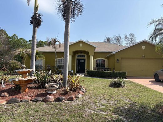 Villa Port Saint Lucie, Saint Lucie County