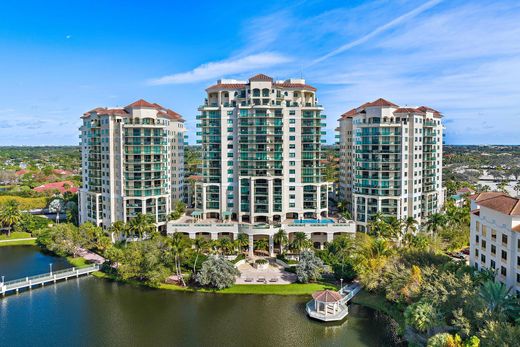 Residential complexes in Palm Beach Gardens, Palm Beach
