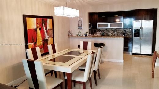 Residential complexes in Sunny Isles Beach, Miami-Dade