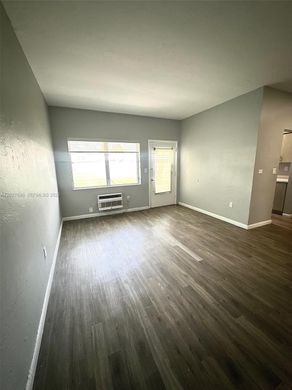 Complexes résidentiels à Miami Beach, Comté de Miami-Dade