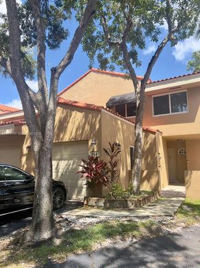 Townhouse in Plantation, Broward County