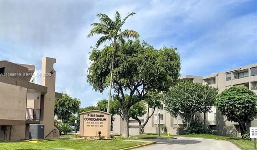Komplex apartman Miami, Miami-Dade County