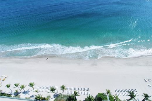 Residential complexes in Fort Lauderdale, Broward County