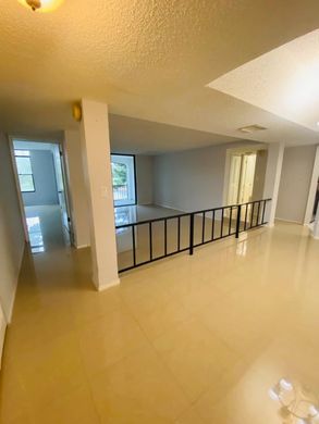 公寓楼  Lauderhill, Broward County