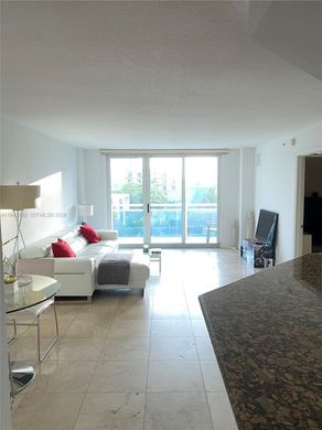 Complesso residenziale a Miami Beach, Miami-Dade County