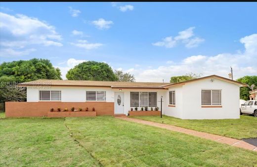 Pembroke Pines, Broward Countyのヴィラ