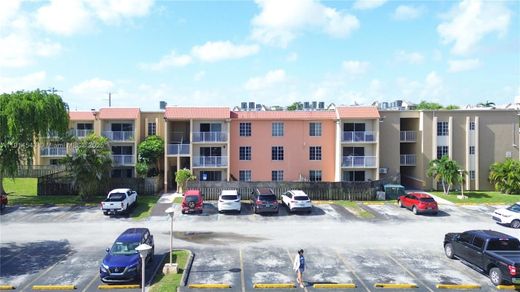 Appartementencomplex in Doral, Miami-Dade County