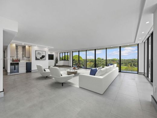 Residential complexes in Coral Gables, Miami-Dade