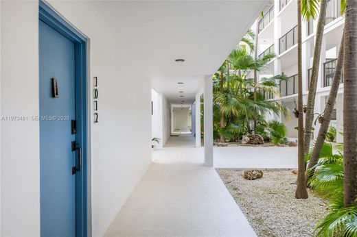 Komplex apartman Key Biscayne, Miami-Dade County
