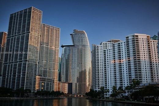 Residential complexes in Miami, Miami-Dade